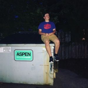 Meet your Posher, Thomas